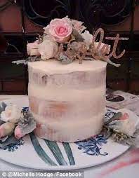 Meet The Bride Whose Wedding Cake Was From Woolworths Mud Cake Cake Hacks Woolworths Cakes