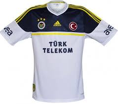 Çubuklunun efsanesini çocukken yaşamaya başlayan fenerbahçe'misin genç taraftarları, 2020/21 sezonu çubuklu fenerbahçe 20 jr maç forması sizin için geldi. New Fenerbahce Kits 12 13 Adidas Fenerbahce Jerseys Home Third Away 2012 2013 Football Kit News