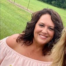 Anna Holifield's Instagram, Twitter & Facebook