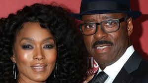 61 kg or 134.5 lbs. Why You Recognize Angela Bassett S Husband