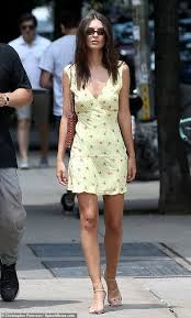 Emily Ratajkowski In Realisation Par Google Search Yellow Mini Dress Emily Ratajkowski Outfits Celebrity Casual Outfits