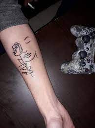 Cizgisel Dovmeler By Elvin Ink Antalya Dovmeli Kadin Karizmatik Dovmeler Sirt Dovmeleri