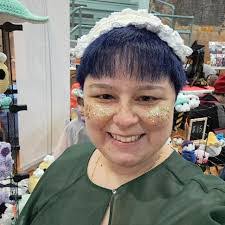 Lisa Harward's Instagram, Twitter & Facebook