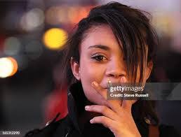 Ella Morris's Instagram, Twitter & Facebook