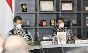 Laporan praktek kerja lapang sistem refrigerasi dalam pembuatan balok es di pabrik es pt elvata kelurahan fatubesi. Gubernur Akan Beri Reward Asn Inovatif