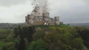 Magnifique spectacle historique על ‪chateau of coucy‬. Coucy Le Chateau Auffrique Son Tourisme Et Ses Manifestations Spectacles Fetes Brocantes Courses Expositions Concerts Visites Chateau Office De Tourisme De Coucy Le Chateau Aisne Picardie France