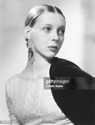 109 Phyllis Stanley Photos & High Res Pictures