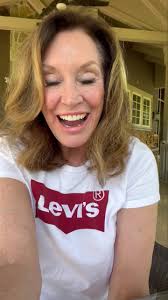 How are your allergies this fall? Mine hit me hard this weekend so I’m  gonna go ahead and run us back to early spring. Look at the flowers! And  let’s talk about this 2MM together with Kleenex stuffed ...