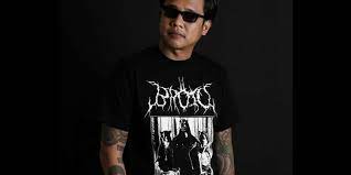 Dengan hashtag #kotbahtimeline, penulis berusaha untuk mendidik pembaca dengan cara yang cukup menghibur. Cerita Gofar Hilman Saat Sma Pernah Diusir Dari Kelas Hingga Jadi Guru Ngaji Halaman All Kompas Com