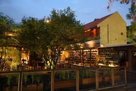 For sightseeing options and local attractions, one need not look far as the hotel enjoys close proximity to solo paragon mall, dalem kalitan, ria batik solo. Rumah Turi Eco Boutique Hotel Solo Indonesia Hostelscentral Com En