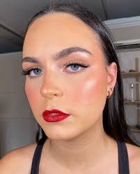 Dear Holland Makeup Artist