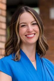 Alison Currie's Instagram, Twitter & Facebook