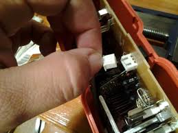 Ali muhi june 11, 2020. Replacing Fuses Power Inverter 5 Steps Instructables