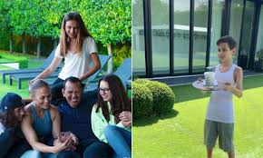 1,683,272 likes · 13,523 talking about this. Jennifer Lopez And Alex Rodriguez S Miami Mansion Has The Most Incredible Pool Take A Look Hello
