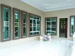 Jika kamu ingin pintu depan rumahmu terlihat mencolok meskipun dari kejauhan sehingga energi dan peluang dapat menemukanmu, cat warna merah bisa menjadi pilihan yang tepat. Tingkap Rumah Murah Tawau Posts Facebook