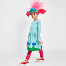 Here's a quick and easy video on how to make a troll branch costume! No Sew Diy Queen Poppy From Trolls Kids Costume Primary Com
