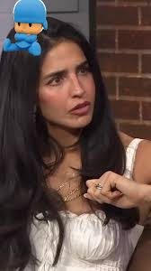 Barbara En El Aeropuerto Con Su Carnal