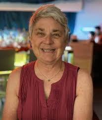 Carole Ross's Instagram, Twitter & Facebook