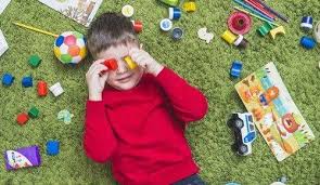 Cada participante deberá escribir un personaje (real o de ficción) en un papelito y party es de los mejores juegos con amigos que se han creado, pues hace de cada quedada un evento singular y lleno de actividades competitivas y divertidas. Juegos Para Ninos Manualidades Y Actividades Infantiles Todopapas