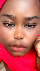 Jawabin hafsa bayan leaking video ta da ya baza shafukan yanar gizo, hafsa  shin kin lura da filter da kika saka bata dau hannunki , Nabiyu kuma karya  kike makaryaciya Allah baya dorawa bayin sa wahala ...