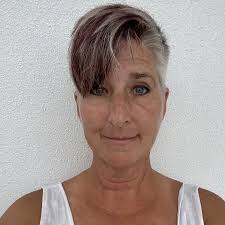 Heidi York's Instagram, Twitter & Facebook