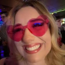 Leah Ingraham (@leahingraham)