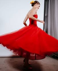 Fashion Designers Get Their Auras Revealed