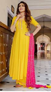 Large collection of bandhani knit dresses for women these bandhani knitted dresses are fine example of the traditional indian fabric arts & western design sensibilities coming together to create a unique. Beautiful Color Combination Suit Dupatta Aacho Color Combinations For Clothes Combination Fashion Silk Saree Blouse Designs Patterns