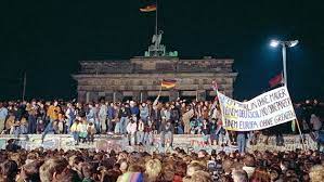 November 1989 fiel die berliner mauer. Mauerfall 1989 Umbruch Eines Systems Ndr De Geschichte Chronologie
