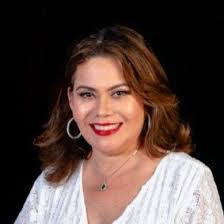 Karla Fischer's Instagram, Twitter & Facebook