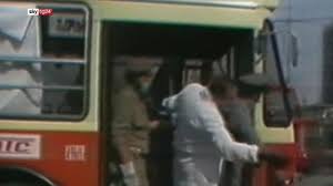 Lunedì 2 agosto, davanti a tutti e dietro all'autobus 37 che fu protagonista nei soccorsi, sfilerà per la prima volta l'autogrù fiat 'cristianini' del vigili del fuoco, il Bologna La Storia Di Una Strage L Autista Del Bus 37 Trasporto Le Vittime Abbiamo Solo Cercato Di Renderci Utili Non Esistono Gli Eroi La Stampa