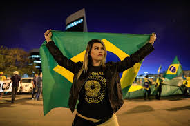 14:33 folha política 28 041 просмотр. Sara Winter E Transferida Para A Colmeia Presidio Feminino Do Df