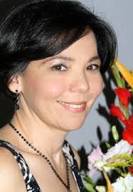 Denise Lino's Instagram, Twitter & Facebook