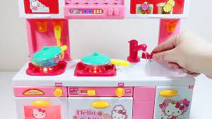 Kompor menggunakan baterai aa 2pcs. Hello Kitty Modern Kitchen With Electric Water Pumper Cooking Toys For Kids Youtube