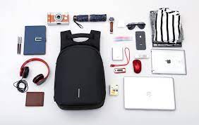 It's difficult to let someone you care about go somewhere far away, but a farewell present can give them something to remember you by. 8 Farewell Gifts For Colleagues Bloomback Singapore