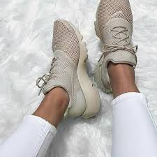 Höhepunkte beige mesh/leder klobige gummisohle mandelzehe schnürverschluss vorne hinterer. Telex Actualul Data RoÈ™ie Nike Presto Beige Damen Christristram Com