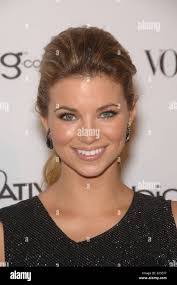 Amber Espinosa's Instagram, Twitter & Facebook