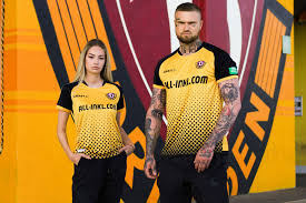 This page contains an complete overview of all already played and fixtured season games and the season tally of the club dynamo dresden in the season overall statistics of current season. Die Diskussion Um Das Neue Dynamo Trikot Sachsische De