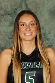 Tessa Wade's Instagram, Twitter & Facebook