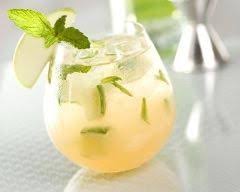 Cocktail Sans Alcool Au The Et Jus De Pomme Recette Cocktail Sans Alcool Boisson Boissons Sans Alcool