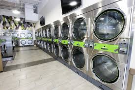 Modern And Attractive Laundry Shop Interior Design Ideas