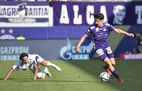Wiener derby hat sich rapid am sonntag die vorherrschaft in der bundeshauptstadt zurückgeholt. 333 Wiener Derby Austria Vs Rapid Schmids Schritt In Die Erste Reihe Bundesliga Derstandard At Sport