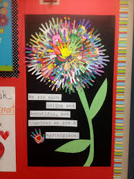 Back To School Bash Mrs Thompson S Treasures Art Classroom School Crafts Classroom Displays