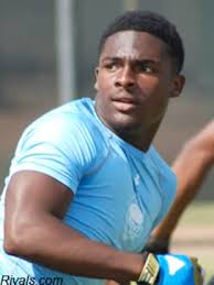 Sophomore football prospect earns major scholarship offers with blazing 100  race, suffers knee injury in next meet