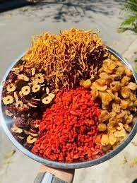 trà đông trùng tứ vị