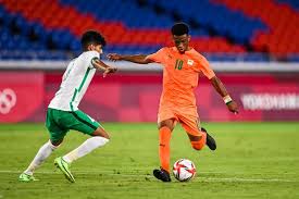 Amad diallo, 19, from cote d'ivoire manchester united, since 2020 right winger market value: Man Utd Fans In Meltdown As Amad Diallo Shines In Olympics For Ivory Coast
