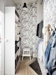 5 Small Walk In Closet Organization Tips And 40 Ideas Digsdigs