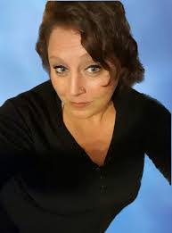 Donna Sperry's Instagram, Twitter & Facebook