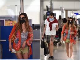 Λίγες ώρες πριν ανακοινωθεί το διαζύγιο με τον ντέμη νικολαΐδη, η δέσποινα βανδή είχε βρεθεί σε βαφτίσια ανεβάζοντας τις σχετικές φωτογραφίες στον λογαριασμό της στο instagram. Hwsafvskdcotfm