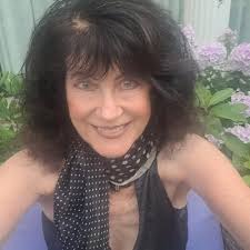 LuellenLoulou Smiley